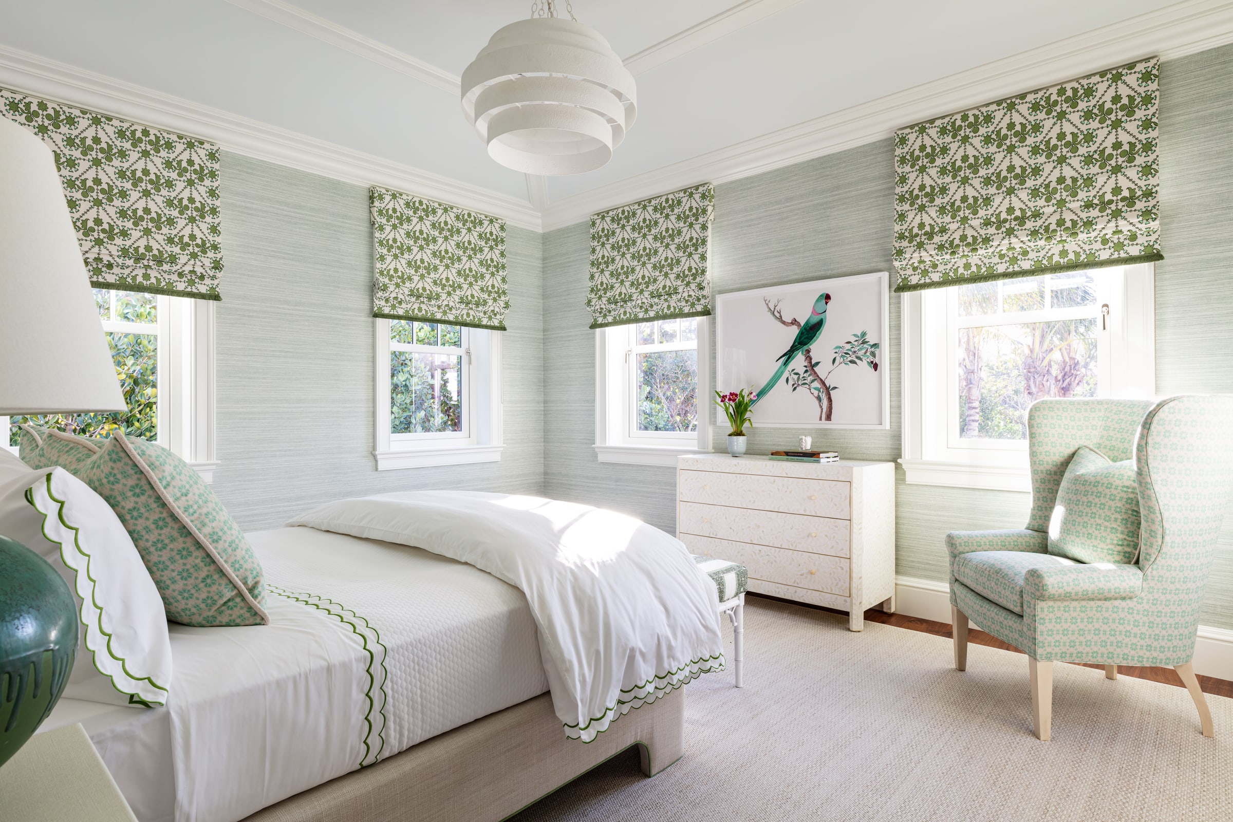 Bedroom in green and white