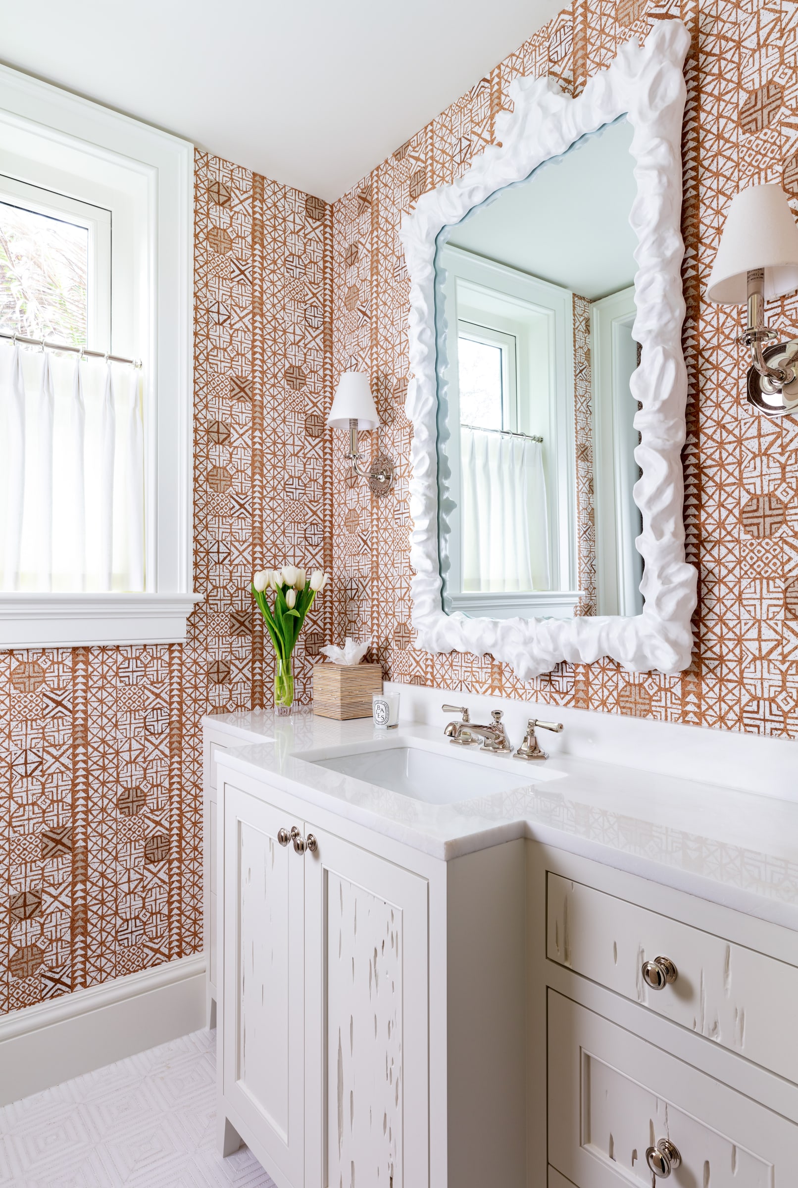 Patterned powder room